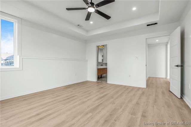 1020 Ridgeview Drive, Jeffersonville, IN 47130