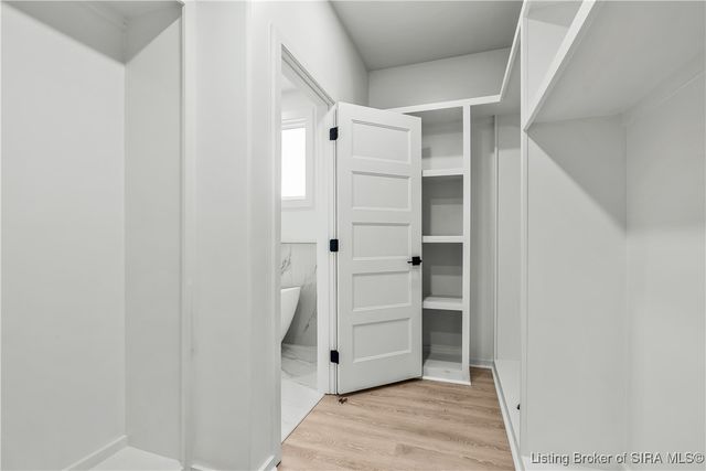 1020 Ridgeview Drive, Jeffersonville, IN 47130