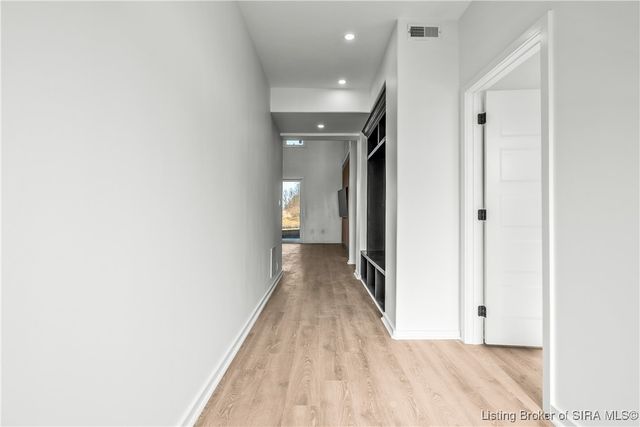 1020 Ridgeview Drive, Jeffersonville, IN 47130