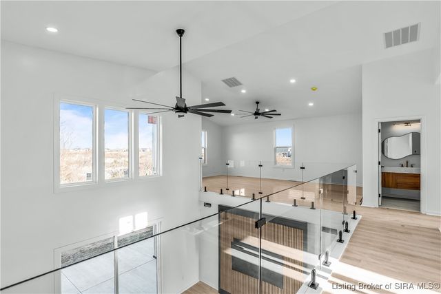 1020 Ridgeview Drive, Jeffersonville, IN 47130