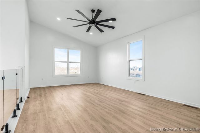 1020 Ridgeview Drive, Jeffersonville, IN 47130