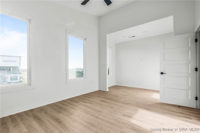 1020 Ridgeview Drive, Jeffersonville, IN 47130