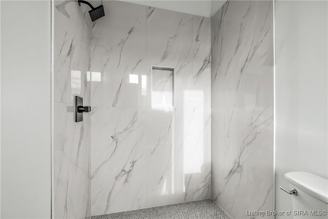 1020 Ridgeview Drive, Jeffersonville, IN 47130