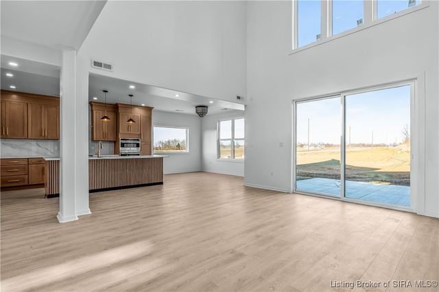 1020 Ridgeview Drive, Jeffersonville, IN 47130