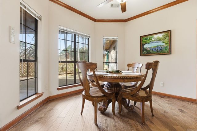 14 Leeward Court, Maumelle, AR 72113