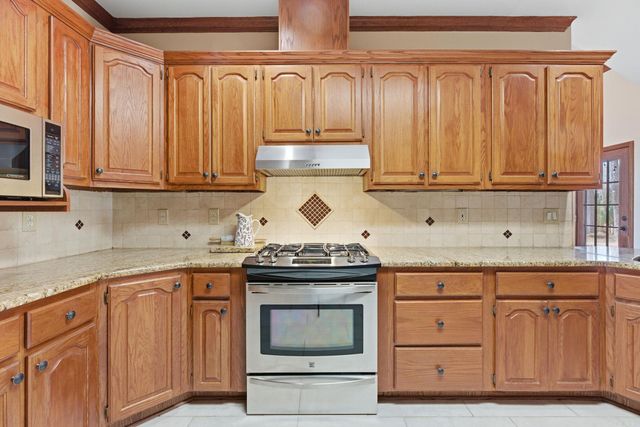 14 Leeward Court, Maumelle, AR 72113