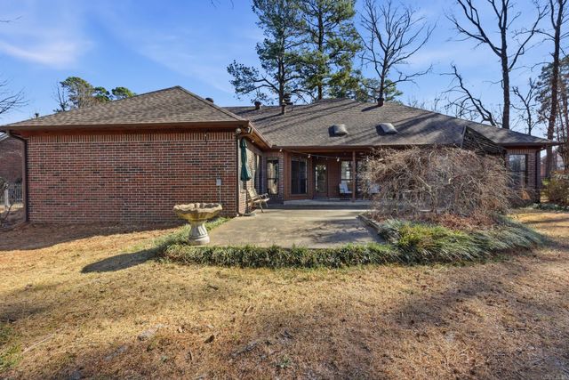 14 Leeward Court, Maumelle, AR 72113