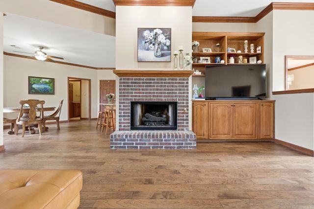 14 Leeward Court, Maumelle, AR 72113