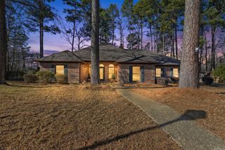 14 Leeward Court, Maumelle, AR 72113