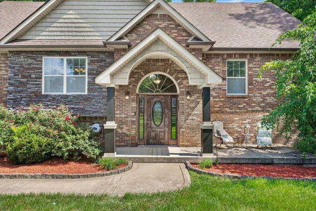 464 Salem Ridge Rd, Clarksville, TN 37040