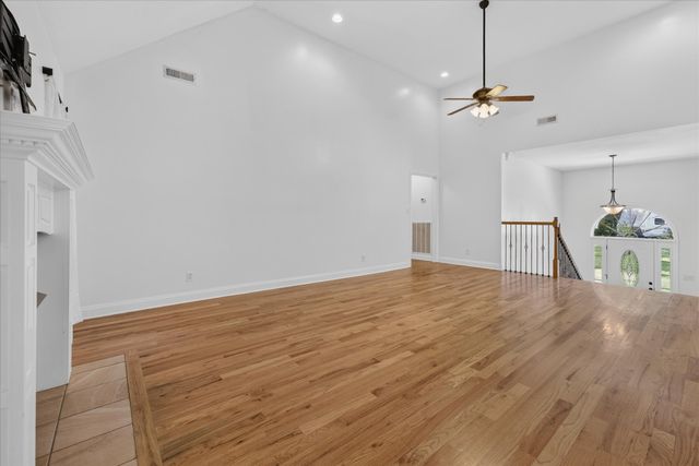 464 Salem Ridge Rd, Clarksville, TN 37040