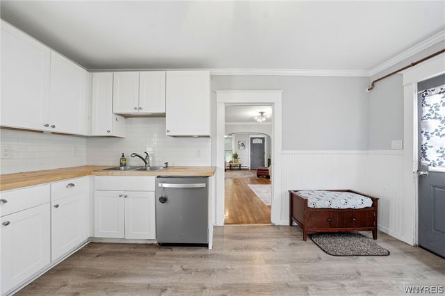 5317 Broadway Street, Lancaster, NY 14086