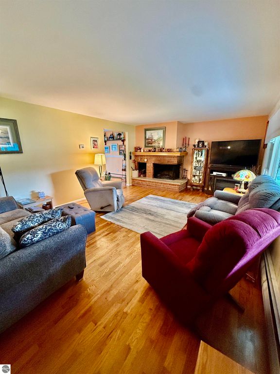 Image 12 of property listing at 311 Devon Drive, St Louis, MI 48880
