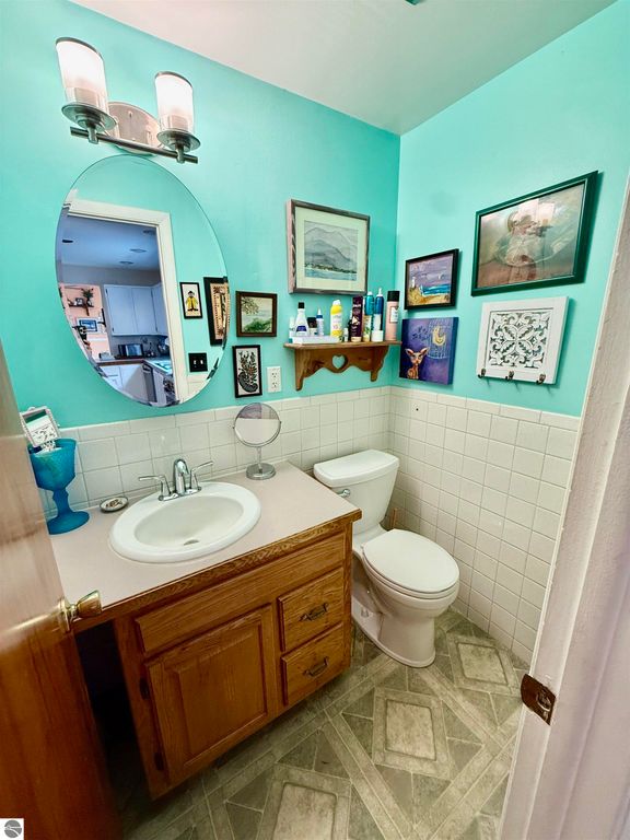 Image 26 of property listing at 311 Devon Drive, St Louis, MI 48880