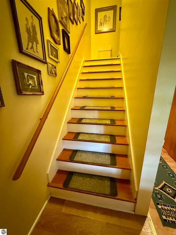 Image 27 of property listing at 311 Devon Drive, St Louis, MI 48880