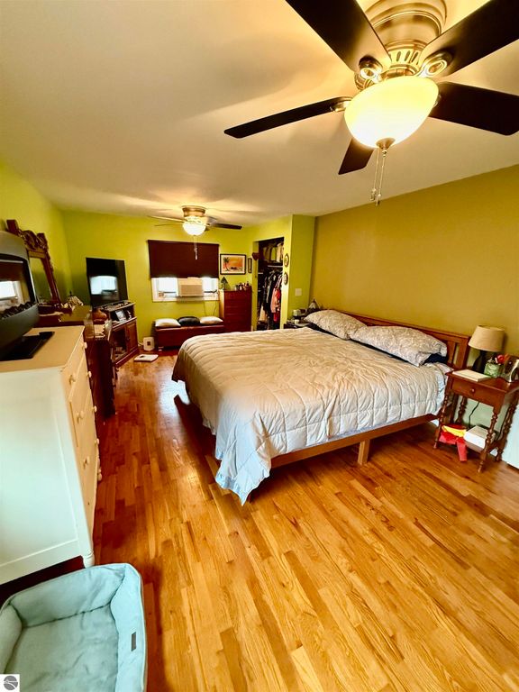 Image 28 of property listing at 311 Devon Drive, St Louis, MI 48880