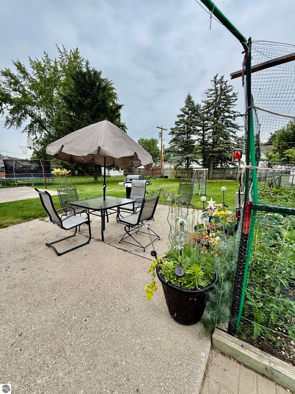 Image 49 of property listing at 311 Devon Drive, St Louis, MI 48880