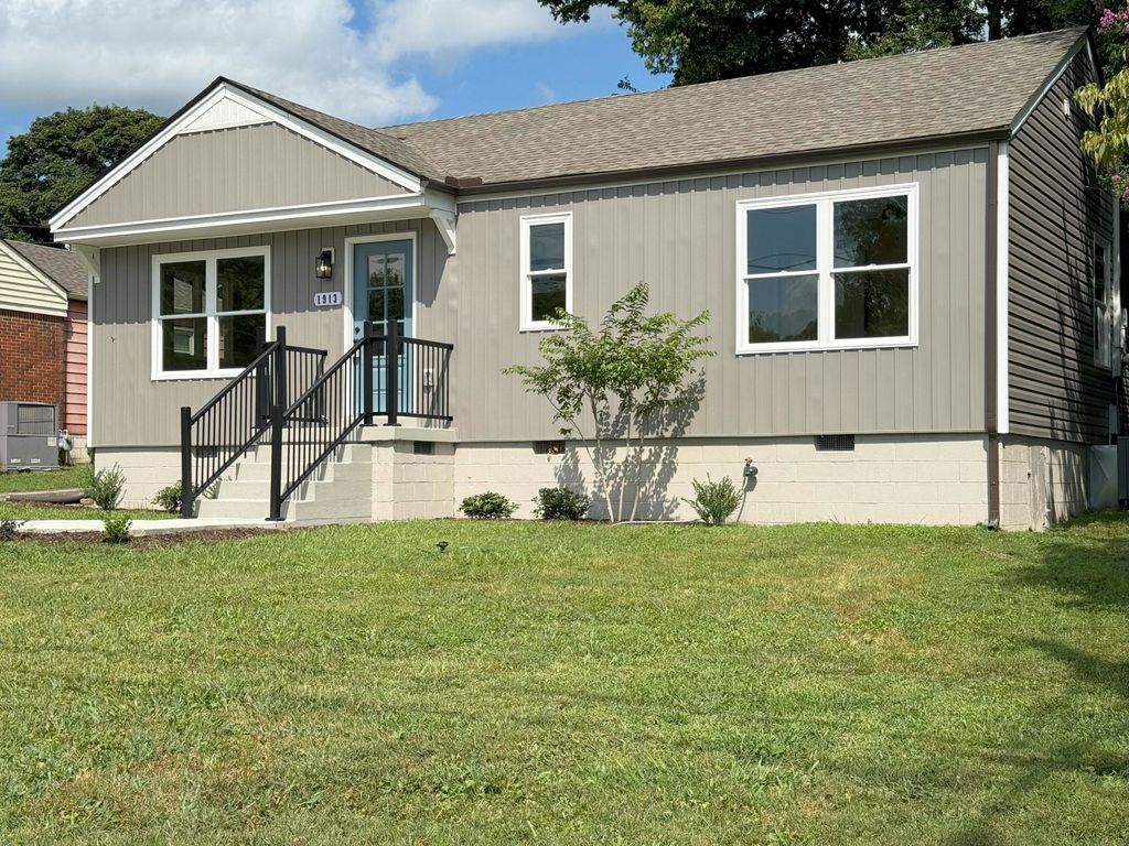 1913 Morris Ave, Columbia, TN 38401