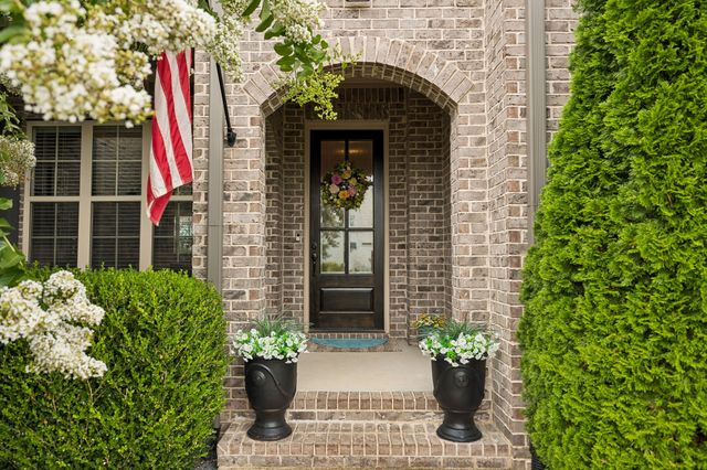 6028 Trout Ln, Spring Hill, TN 37174
