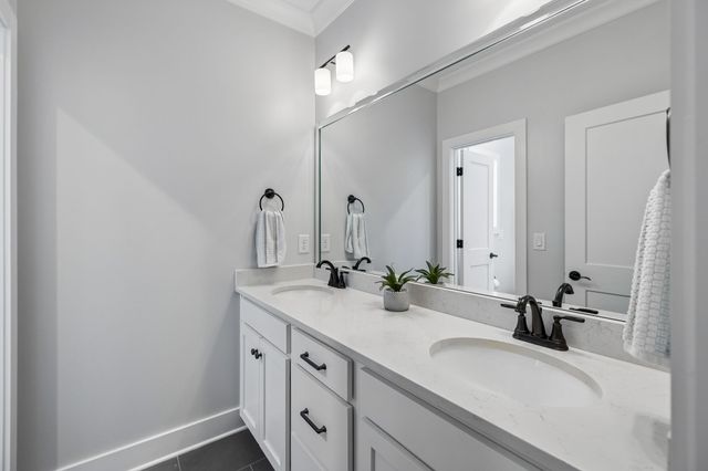 6028 Trout Ln, Spring Hill, TN 37174