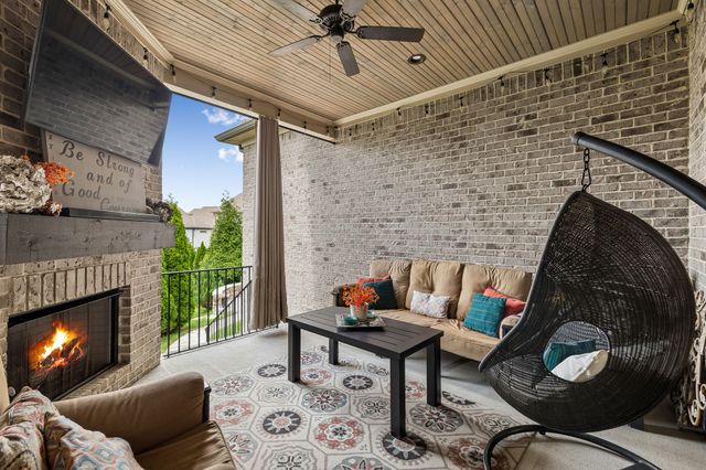 6028 Trout Ln, Spring Hill, TN 37174