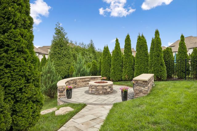 6028 Trout Ln, Spring Hill, TN 37174