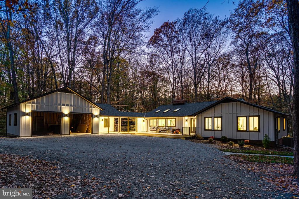 108 INTERPROMONTORY RD, Great Falls, VA 22066