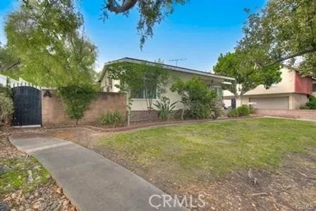 835 E Foothill Boulevard, Monrovia, CA 91016
