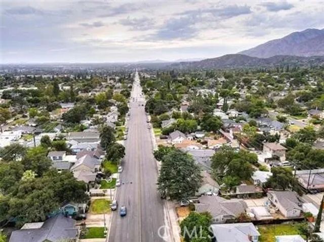 835 E Foothill Boulevard, Monrovia, CA 91016