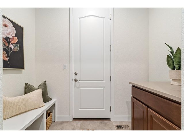 2384 Tyrrhenian Cir, Longmont, CO 80504