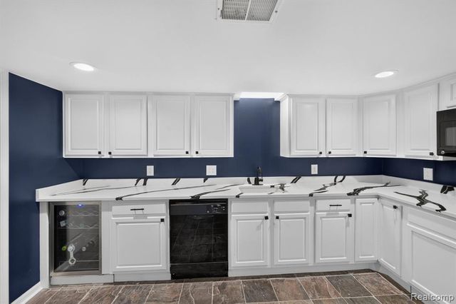 46821 Twin City Trail, Macomb, MI 48044