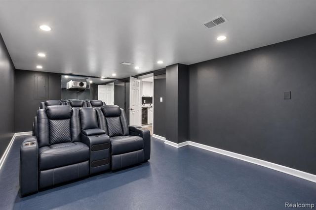 46821 Twin City Trail, Macomb, MI 48044