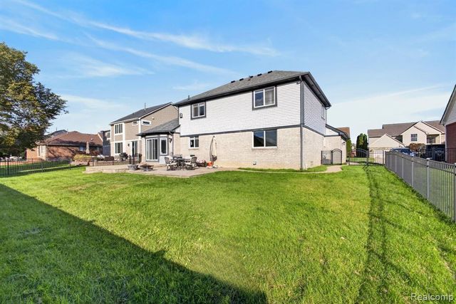 46821 Twin City Trail, Macomb, MI 48044