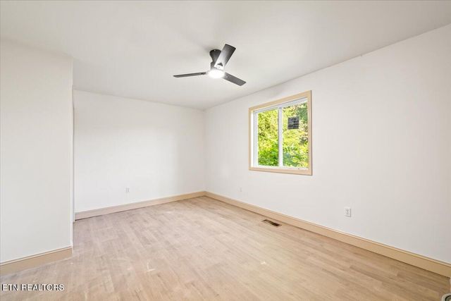 641 Margrave Drive, Harriman, TN 37748
