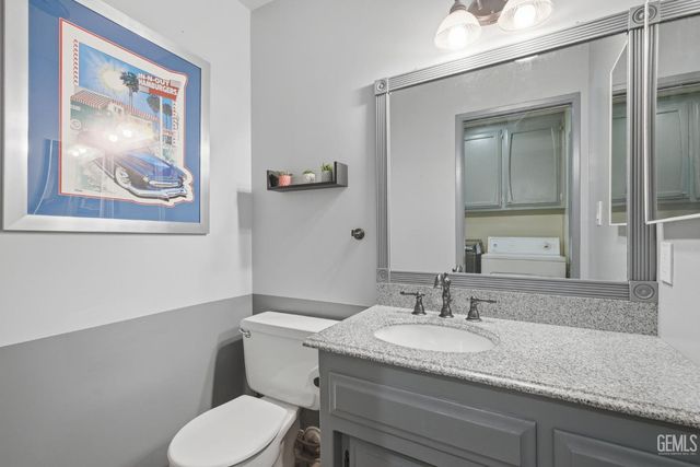 5904 Landfair Drive, Bakersfield, CA 93309
