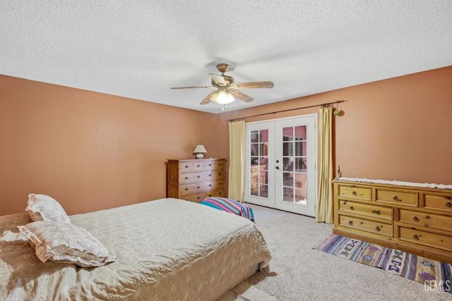5904 Landfair Drive, Bakersfield, CA 93309