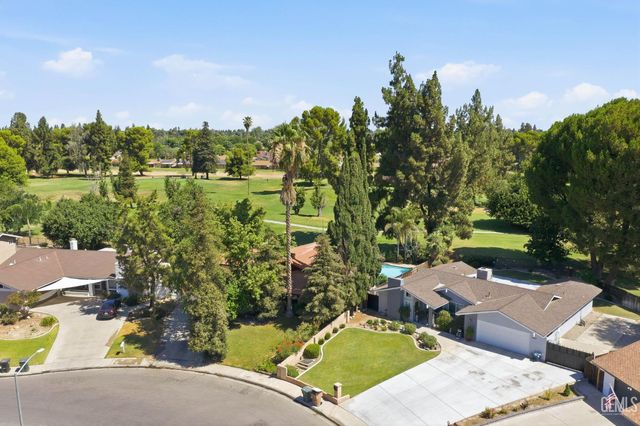 5904 Landfair Drive, Bakersfield, CA 93309