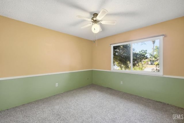 5904 Landfair Drive, Bakersfield, CA 93309