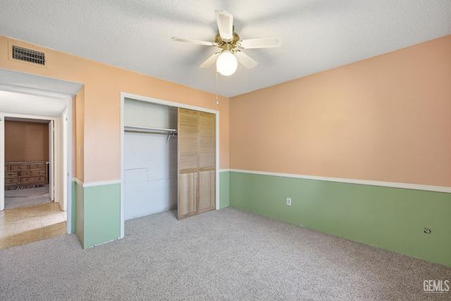 5904 Landfair Drive, Bakersfield, CA 93309