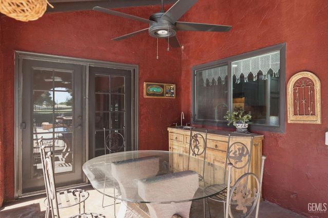 5904 Landfair Drive, Bakersfield, CA 93309