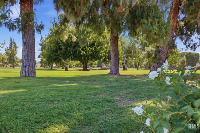 5904 Landfair Drive, Bakersfield, CA 93309
