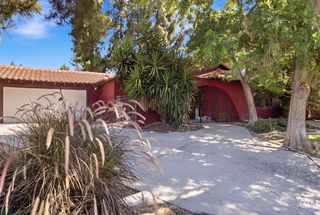 5904 Landfair Drive, Bakersfield, CA 93309