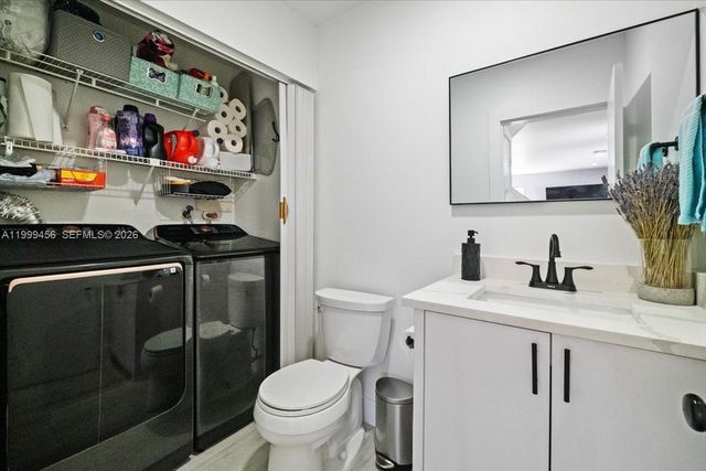 3627 Cocoplum Cir 34114, Coconut Creek, FL 33063