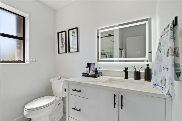 3627 Cocoplum Cir 34114, Coconut Creek, FL 33063