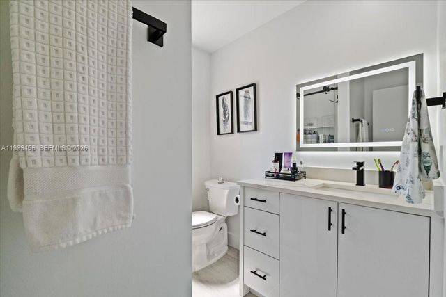 3627 Cocoplum Cir 34114, Coconut Creek, FL 33063