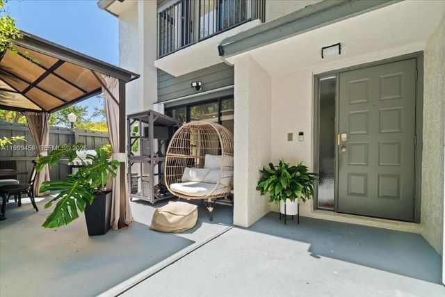 3627 Cocoplum Cir 34114, Coconut Creek, FL 33063