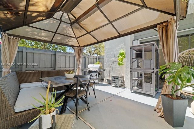 3627 Cocoplum Cir 34114, Coconut Creek, FL 33063