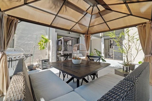 3627 Cocoplum Cir 34114, Coconut Creek, FL 33063