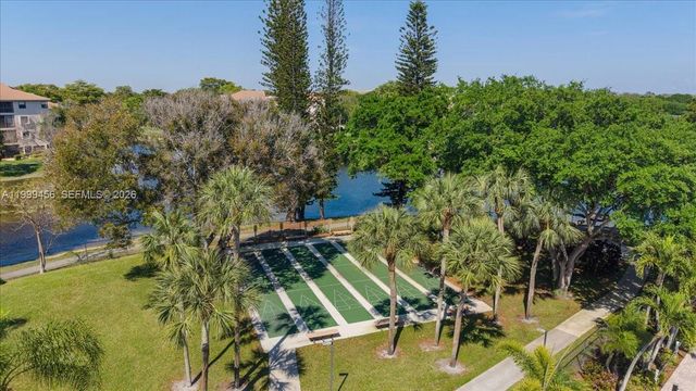 3627 Cocoplum Cir 34114, Coconut Creek, FL 33063