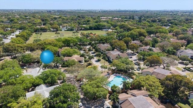 3627 Cocoplum Cir 34114, Coconut Creek, FL 33063